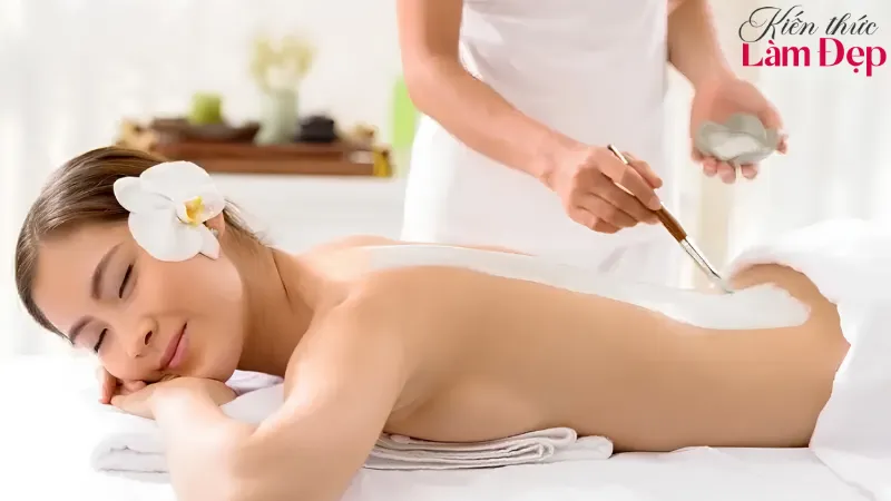 Ủ trắng collagen đưa dưỡng chất thấm sâu nhờ nhiệt và ánh sáng công nghệ
