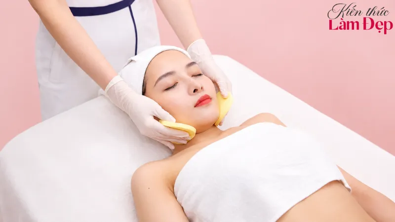 Tắm trắng Phủ Pha Lê giúp da mềm mịn và đều màu hơn